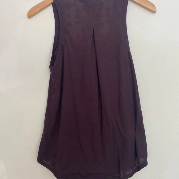 Lululemon sheer tank merlot color size 2 - Picture 2 of 3